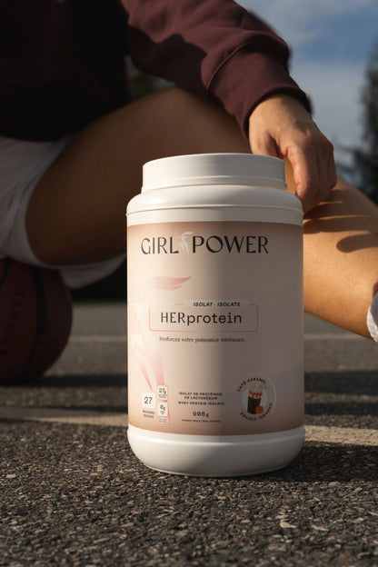 Protéine isolat HERprotein Girl Power utilisée par une femme active avant ou après l’entraînement