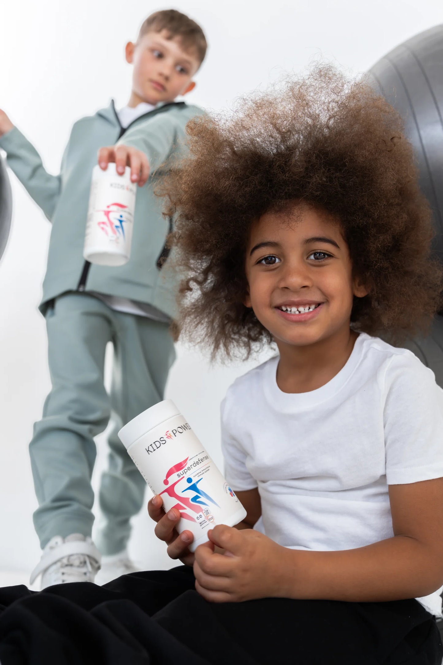 Enfants avec Kids Power Superdefense supplément immunité gummies Canada